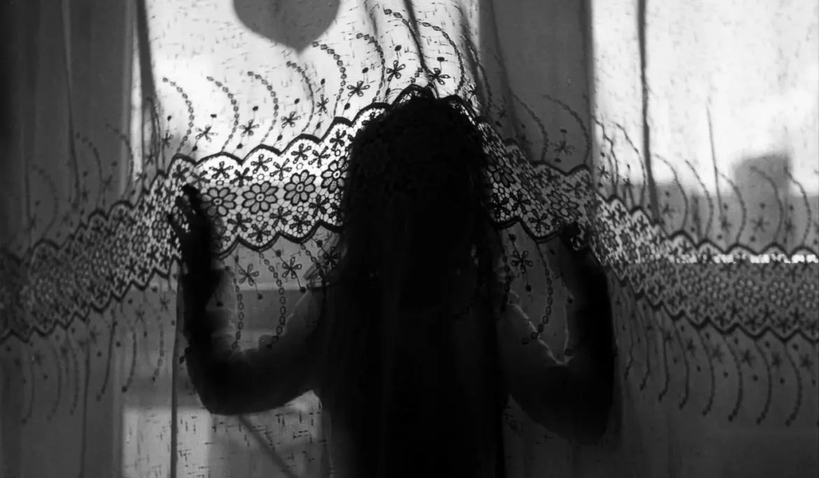 Szántó Szabolcs - Közelítés a megfoghatatlanhoz (2022) – Kép 2